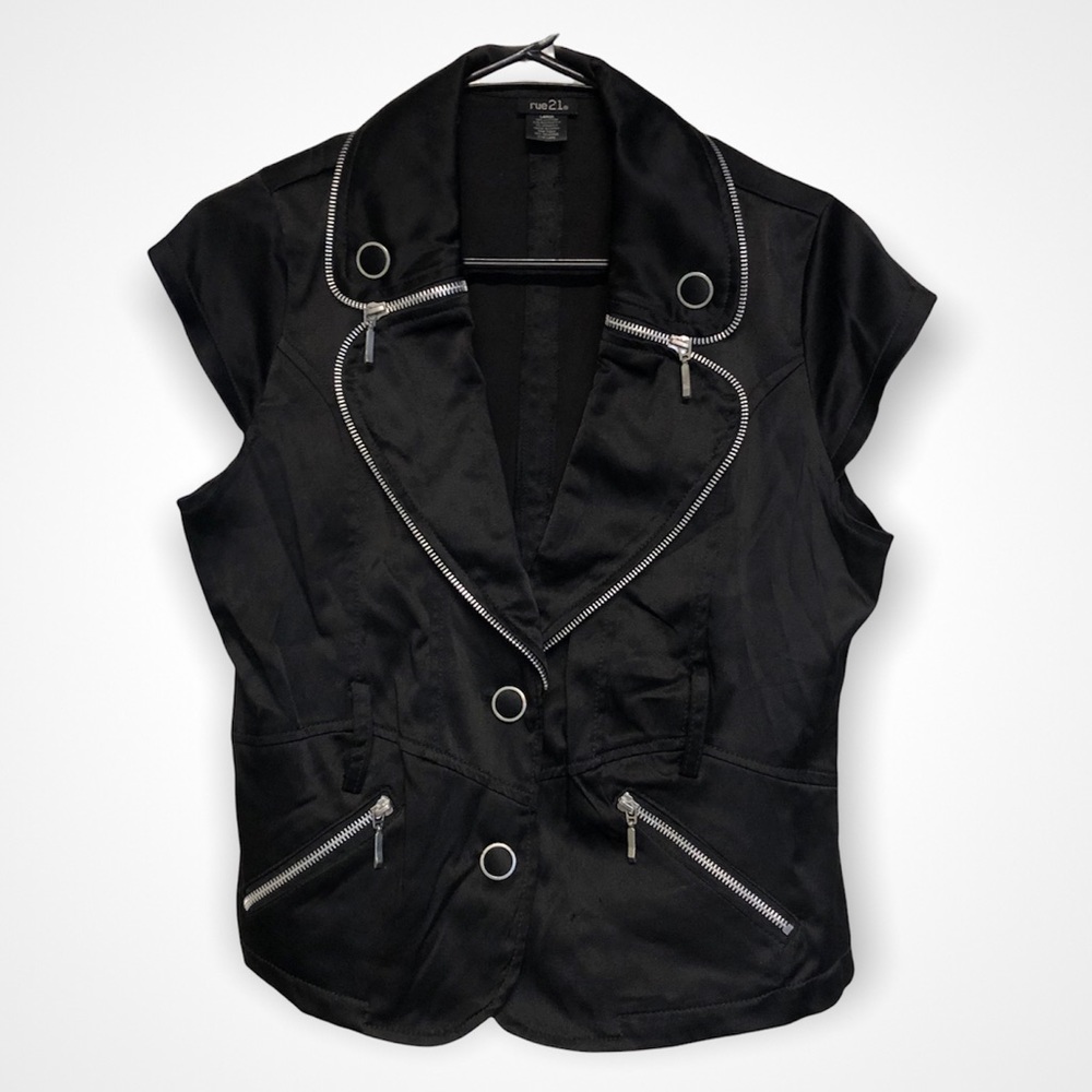 Rue21 black zipper vest
